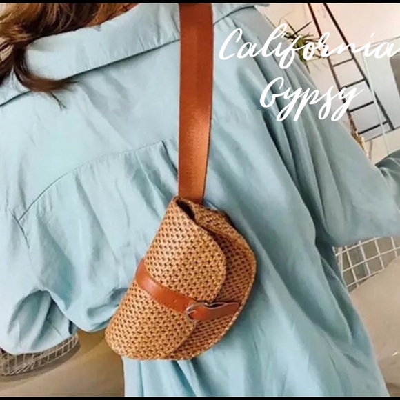 Woven Boho Sea Grass Fanny Pack - Picture 3 of 12